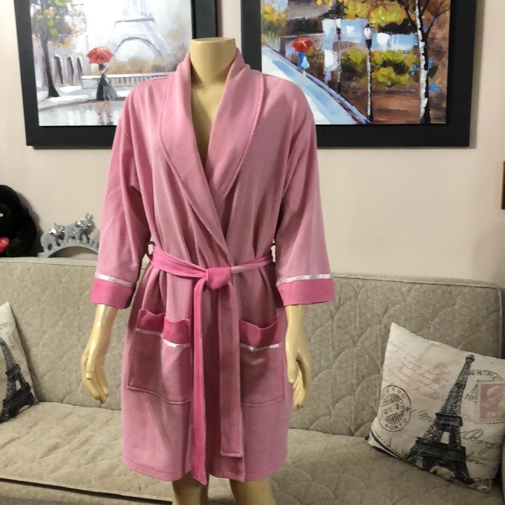 🌺🌺CYPRESS PINK SLEEPWEAR ROBES SIZE M
